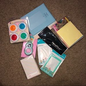 Polaroid accessories